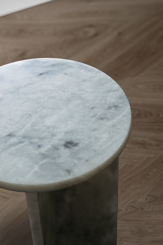 Elegant Zhob Accent Table in White Marble with a polished surface and subtle veining.
