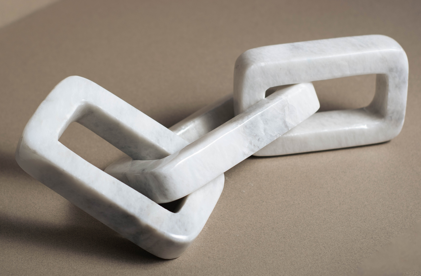 Premium White Marble Chain Link home decor accent.