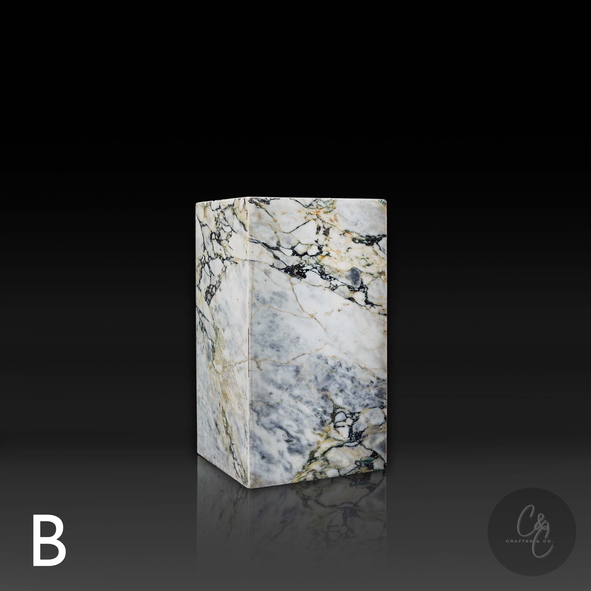 Front profile of Arabescato Viola marble column side table Variant B crafted from genuine Italian marble.